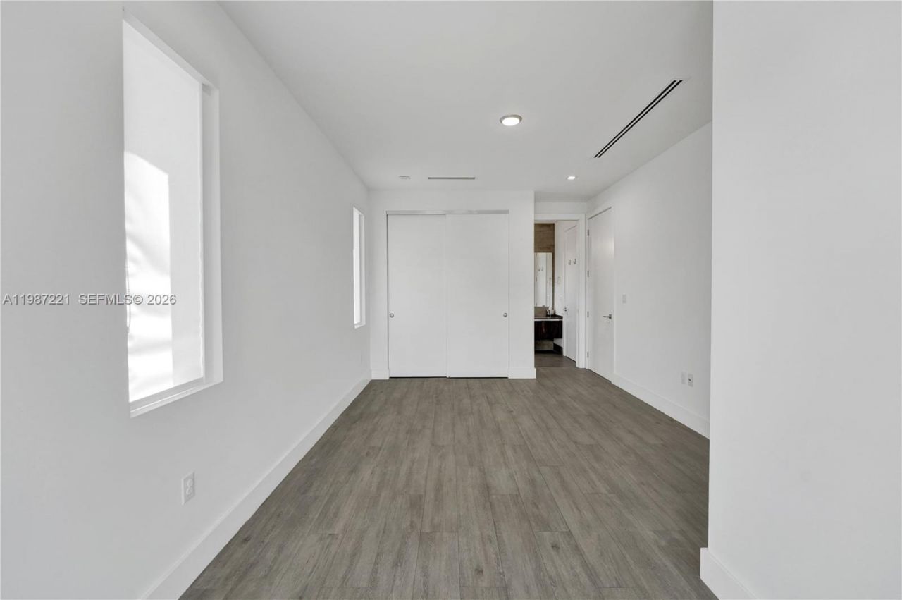 3465 SW 3rd Ave , Miami, FL 33145 Photo