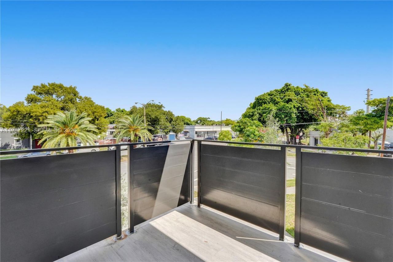 3465 SW 3rd Ave , Miami, FL 33145 Photo