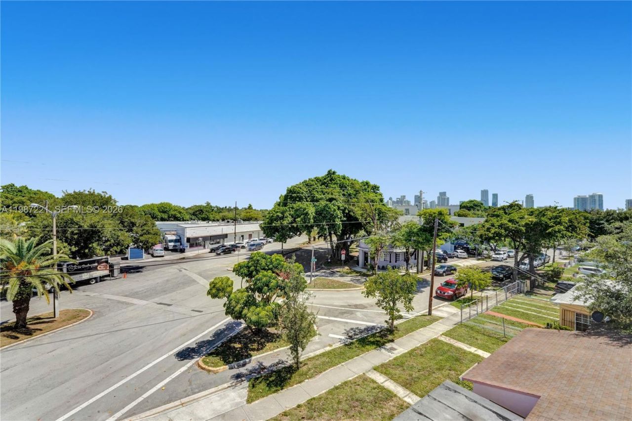 3465 SW 3rd Ave , Miami, FL 33145 Photo