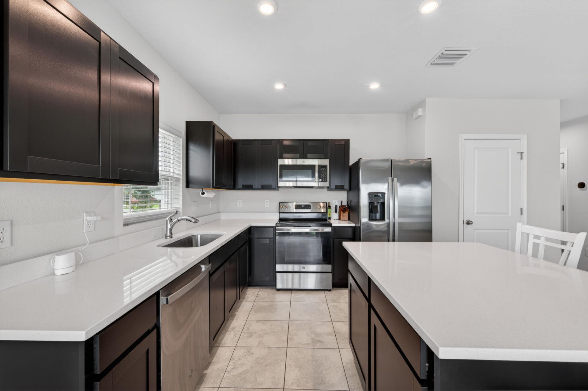 177 Dabou Loop, Belle Glade, FL 33430 Photo