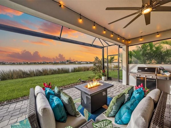 997 CROSSWIND AVENUE , SARASOTA, FL 34240