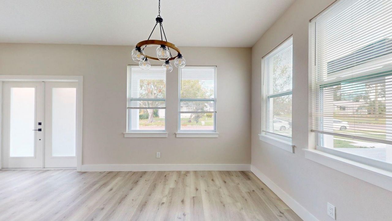 5112 3rd Avenue N, Saint Petersburg, FL 33710 Photo