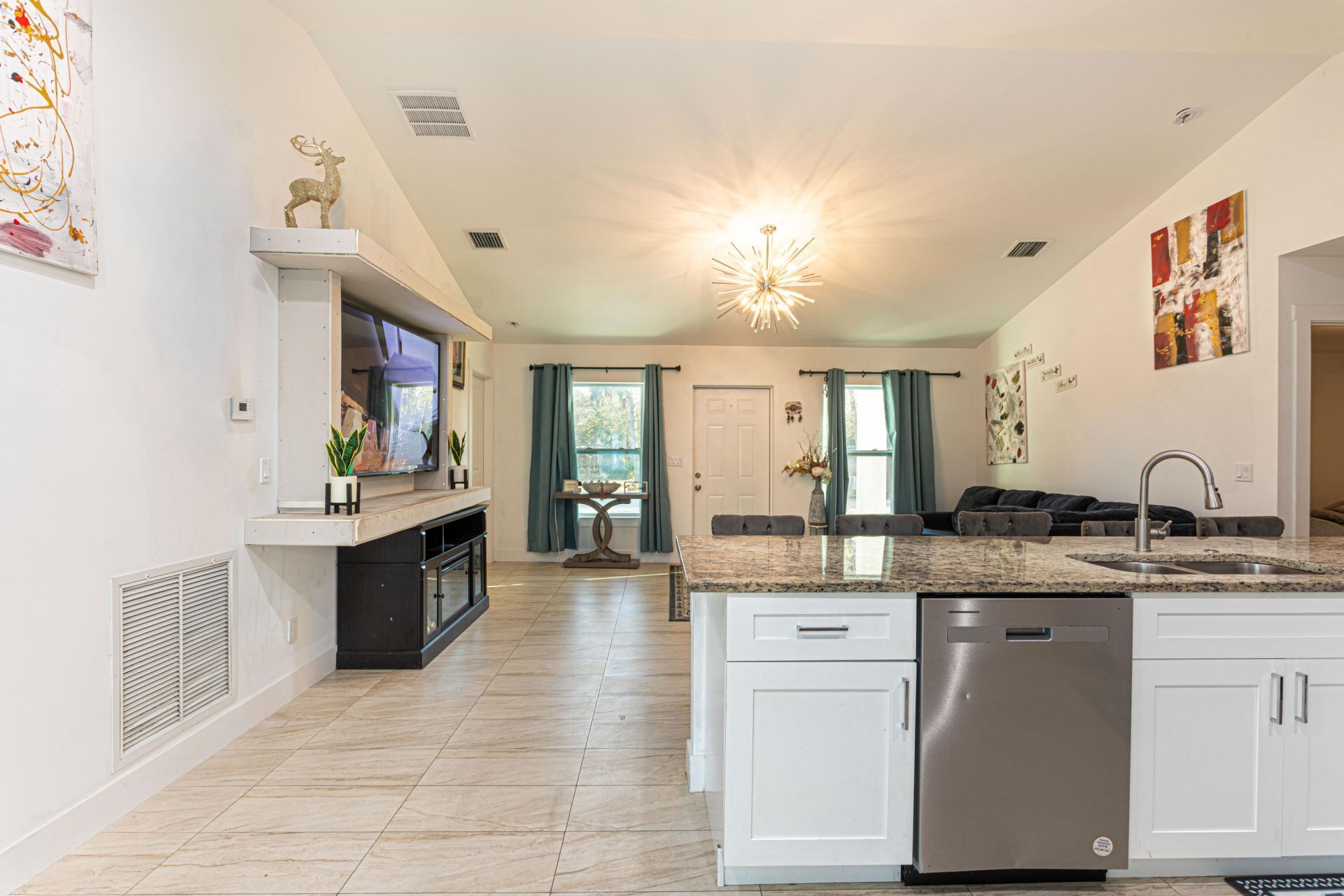 7757 NW 82nd Court, Okeechobee, FL 34972 Photo