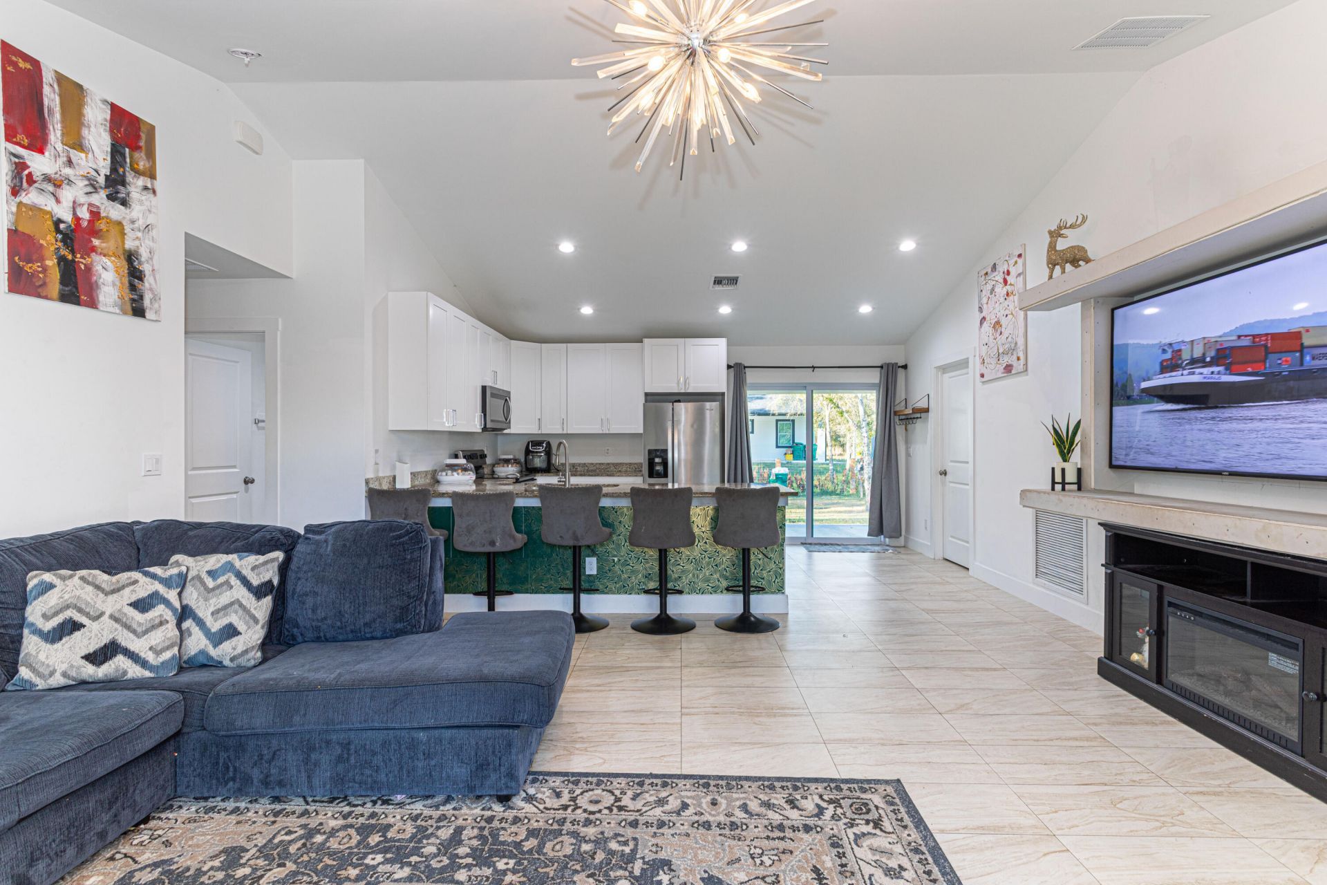 7757 NW 82nd Court, Okeechobee, FL 34972 Photo