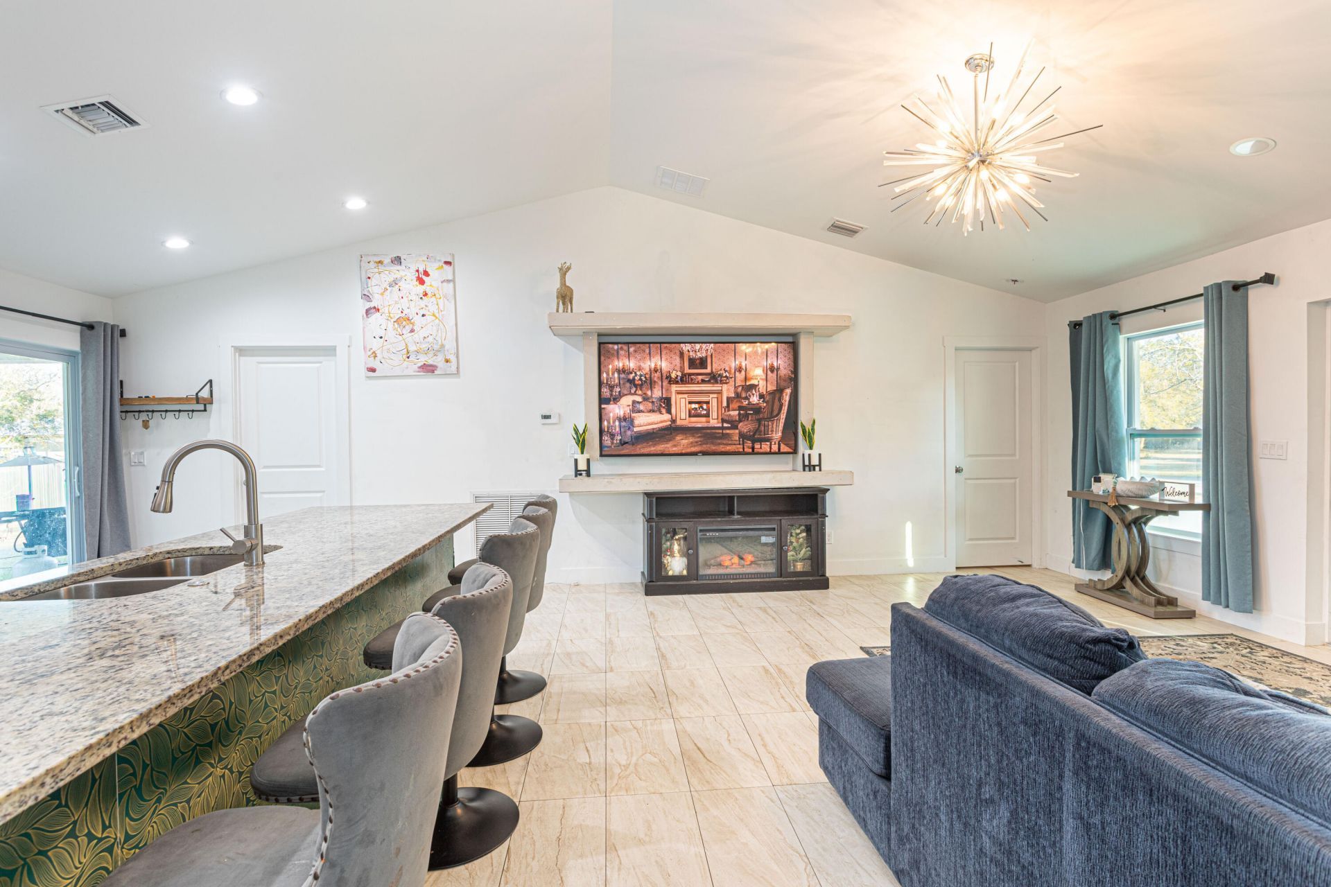 7757 NW 82nd Court, Okeechobee, FL 34972 Photo