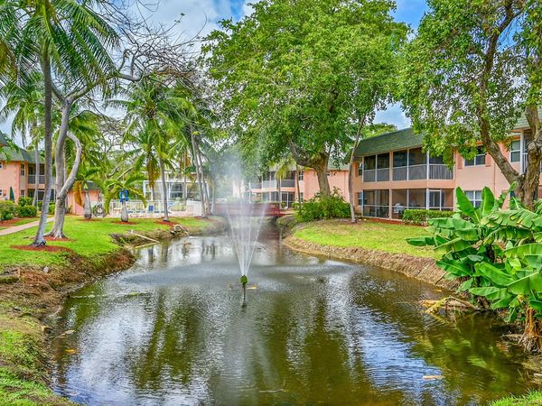 760 SE 2nd Avenue, Unit H105, Deerfield Beach, FL 33441