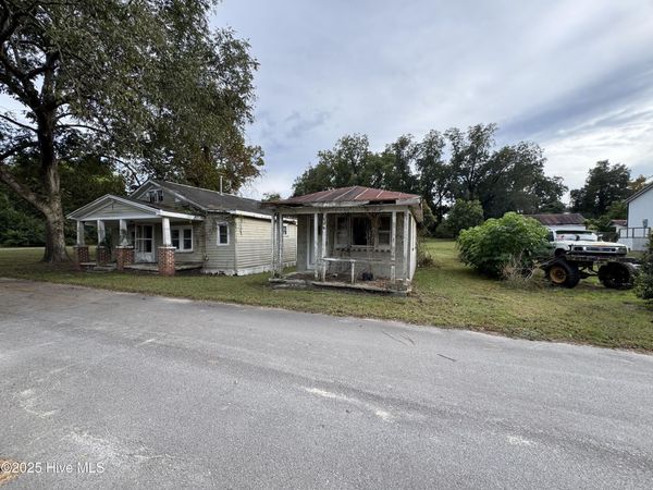 108 Bell Street, Pollocksville, NC 28573