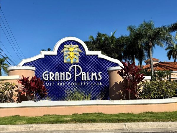 502 SW 158th Ter, Unit 201, Pembroke Pines, FL 33027