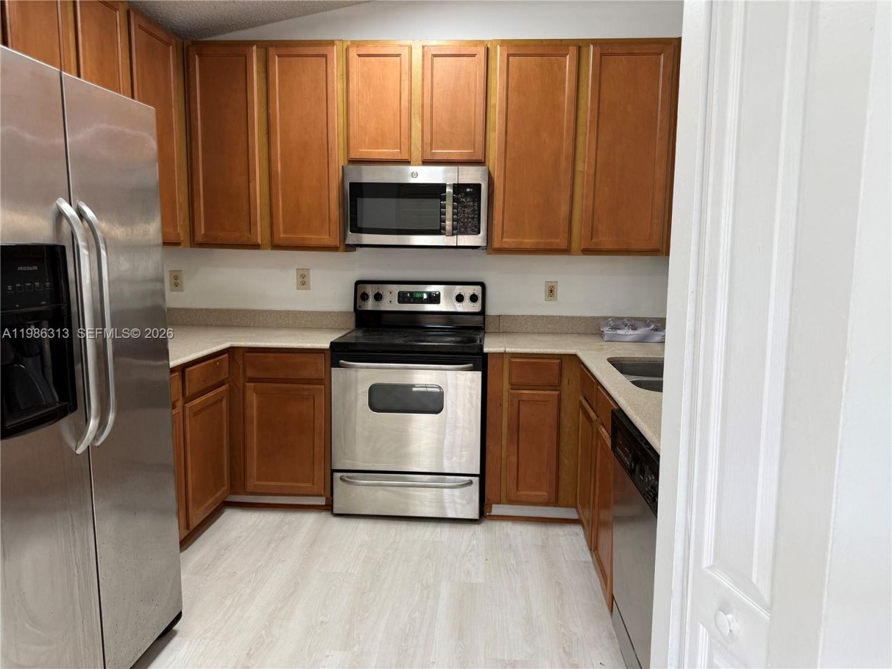 502 SW 158th Ter, Unit 201, Pembroke Pines, FL 33027 Photo
