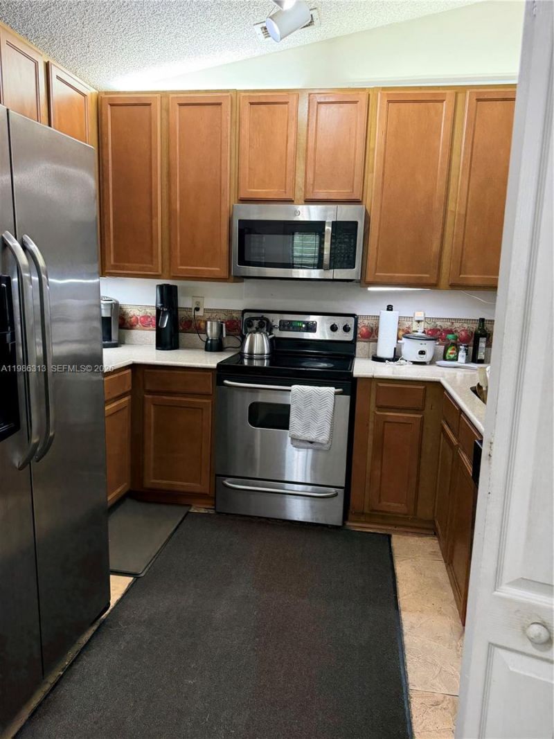 502 SW 158th Ter, Unit 201, Pembroke Pines, FL 33027 Photo