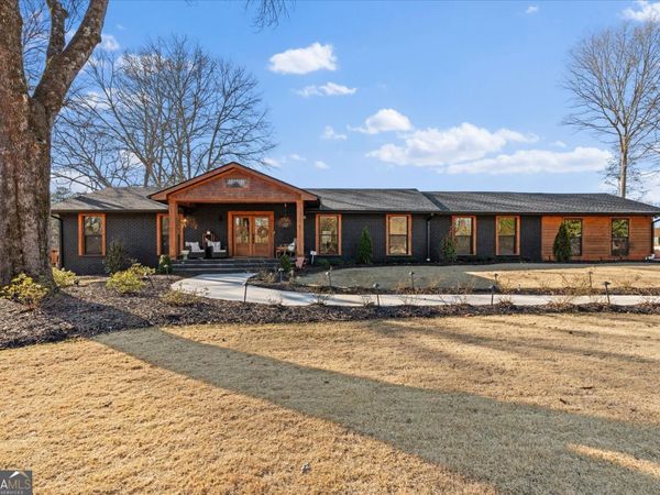 109 Briarwood Drive, Carrollton, GA 30117