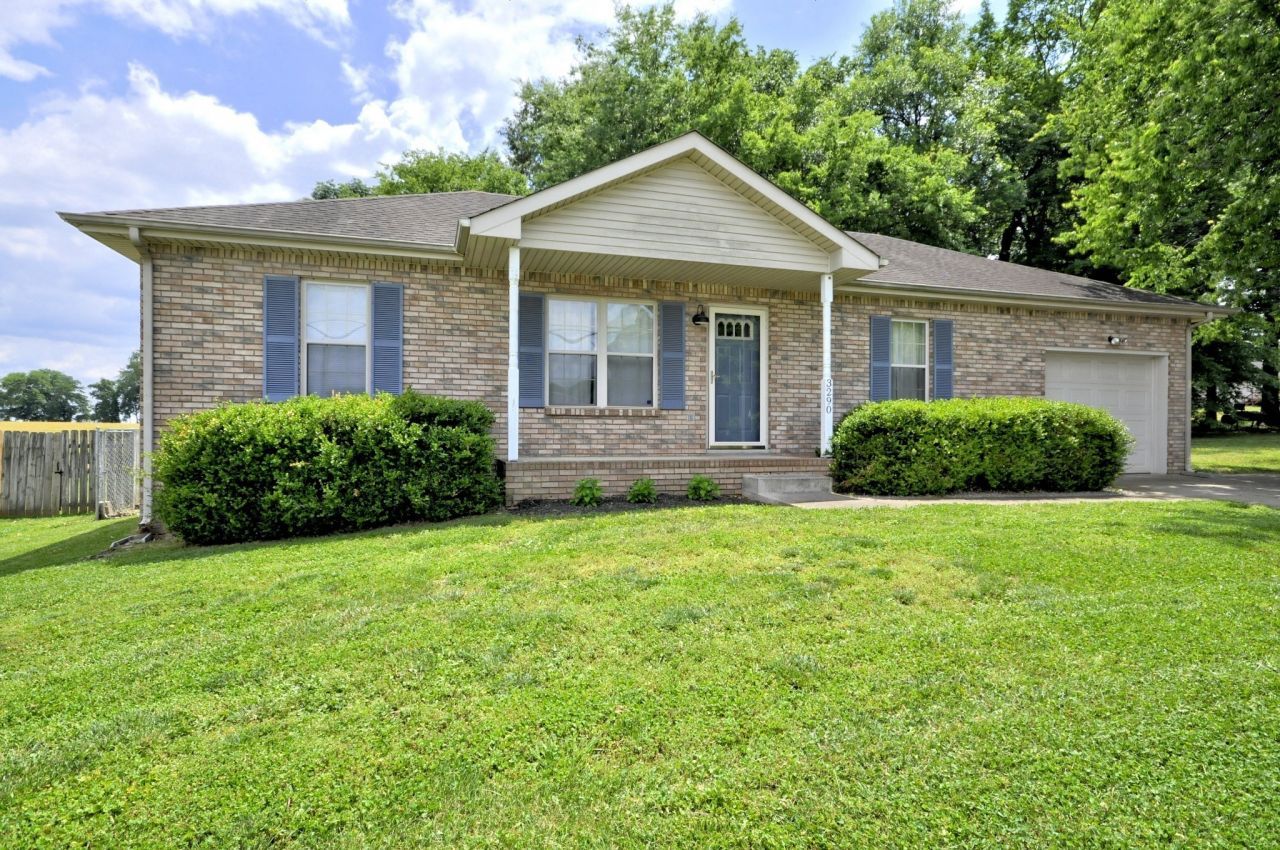 3290 S Senseney Cir, Clarksville, TN 37042 Main Photo