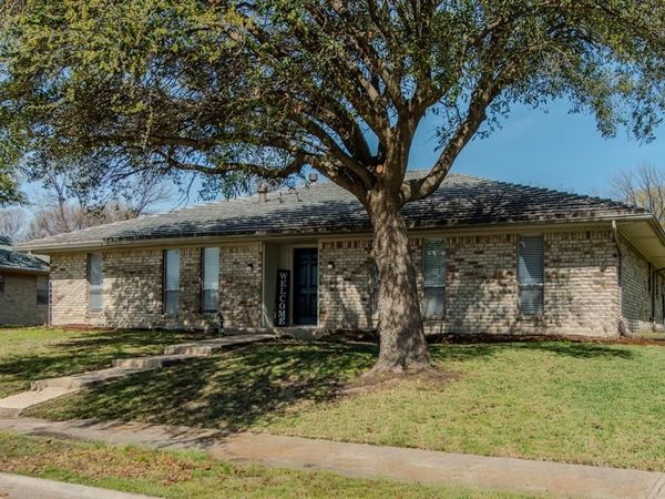 5902 Fawn Valley Lane, Rowlett, TX 75089