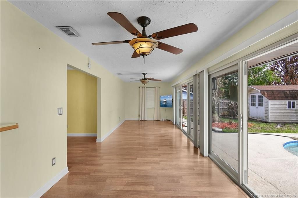 542 NW La Brea Avenue, Port Saint Lucie, FL 34983 Photo