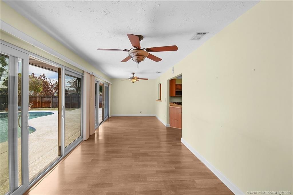 542 NW La Brea Avenue, Port Saint Lucie, FL 34983 Photo