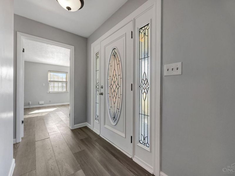 650 Allencrest Court, Springfield Twp., OH 45231 Photo 3