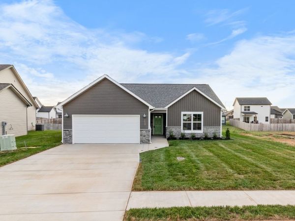 1430 Dan Brown Dr, Clarksville, TN 37042