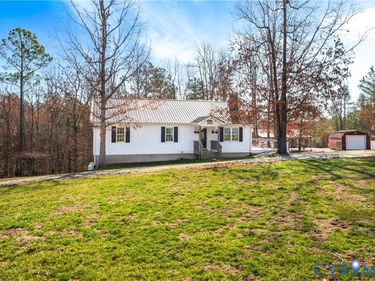 7601 Amelia Springs Rd , Jetersville, VA 23083