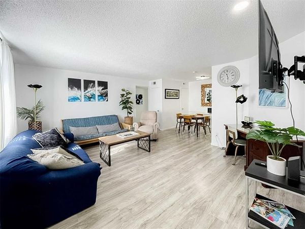 6030 NW Expressway Street, Unit D, Oklahoma City, OK 73132