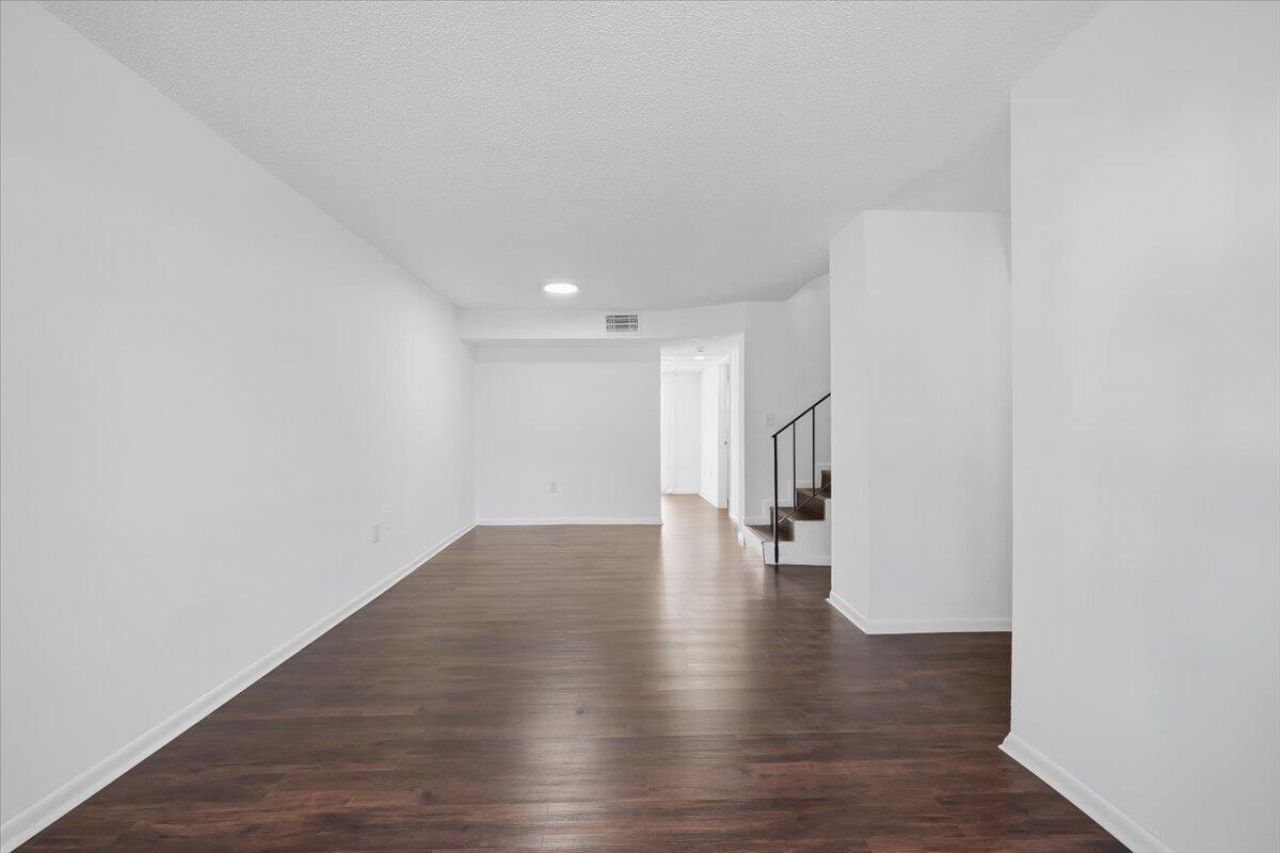 3907 NW 76th Terrace, Hollywood, FL 33024 Photo