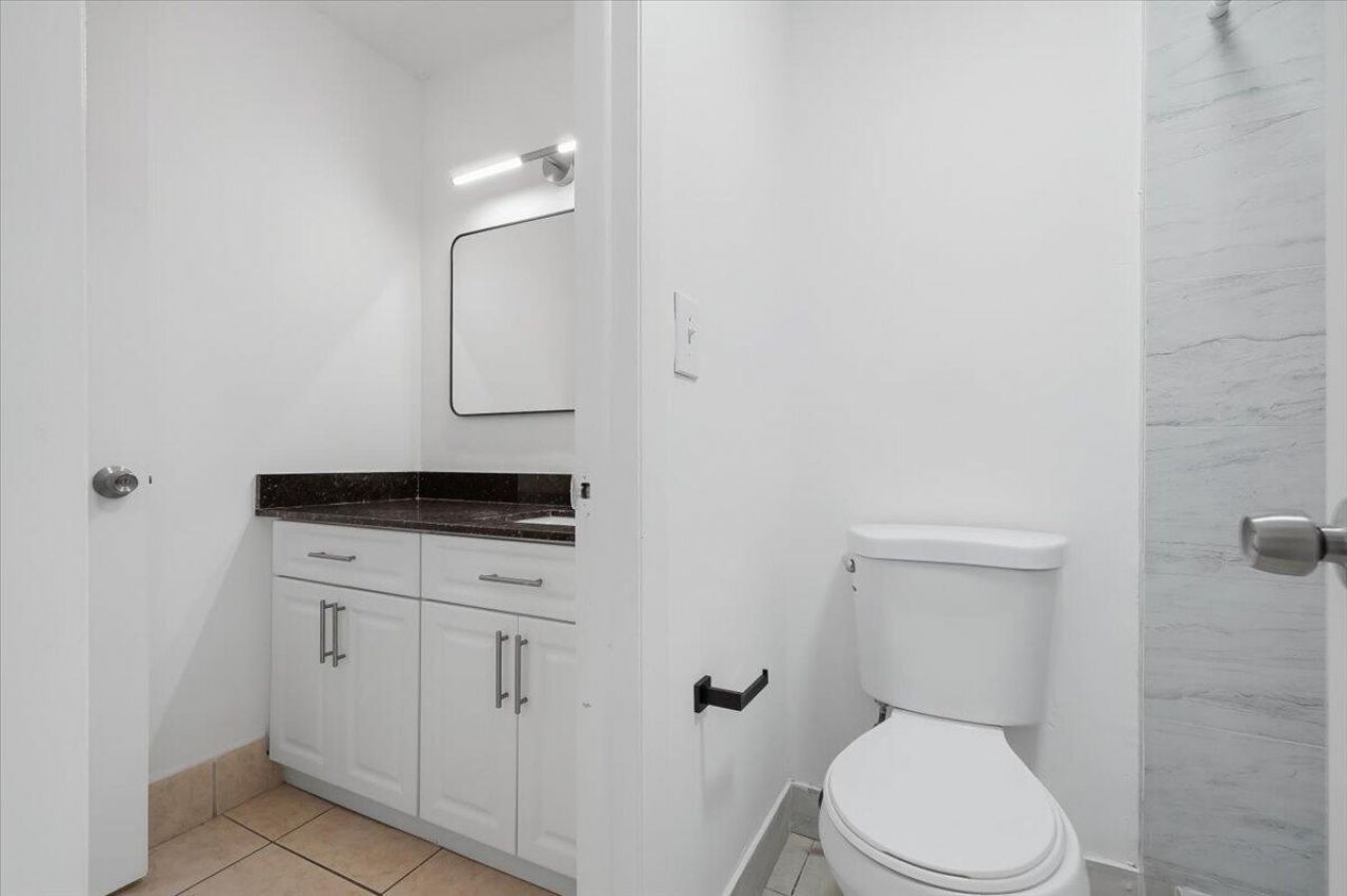 3907 NW 76th Terrace, Hollywood, FL 33024 Photo