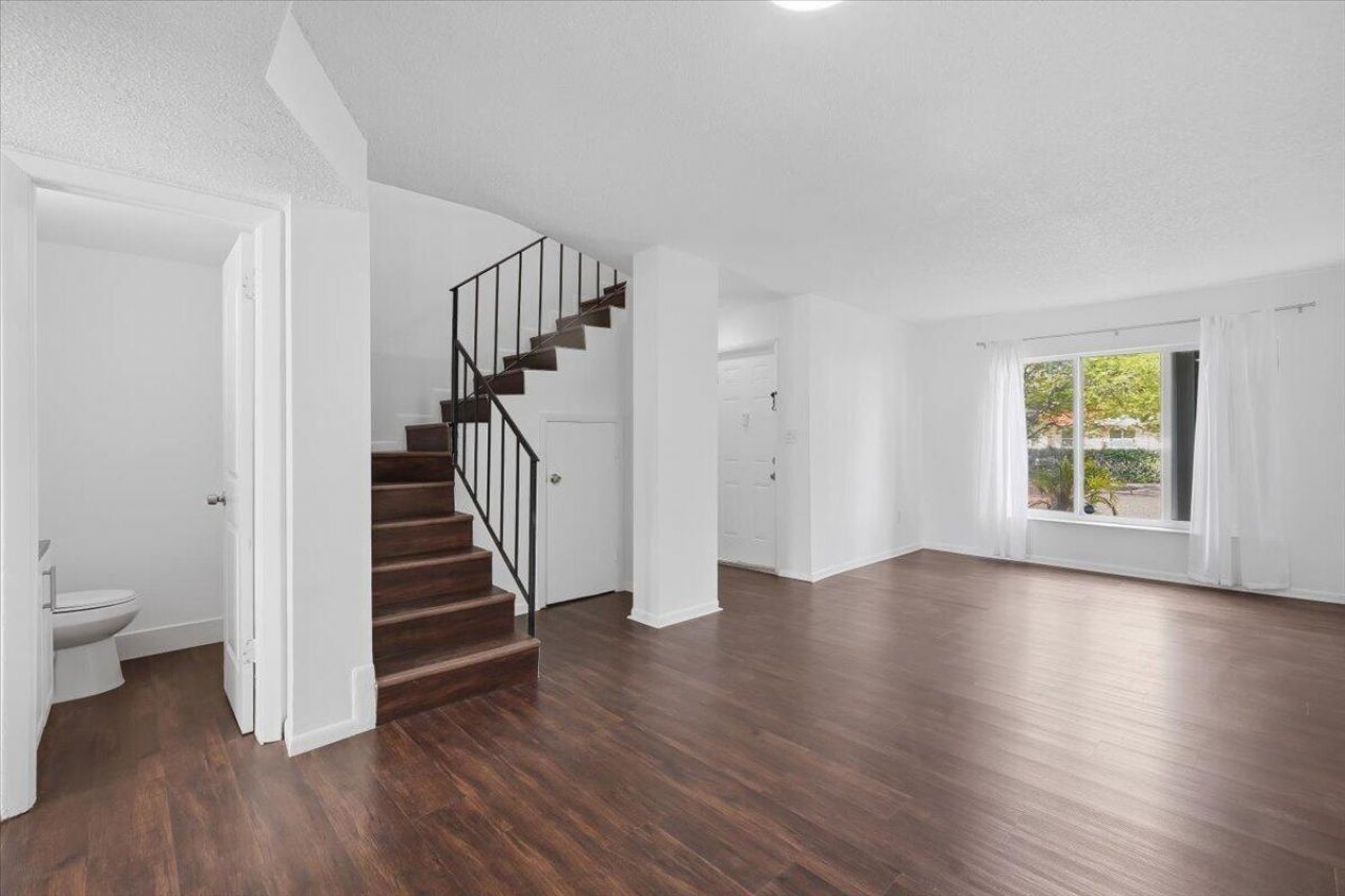 3907 NW 76th Terrace, Hollywood, FL 33024 Photo