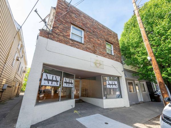 6011 Vine, Cincinnati, OH 45216