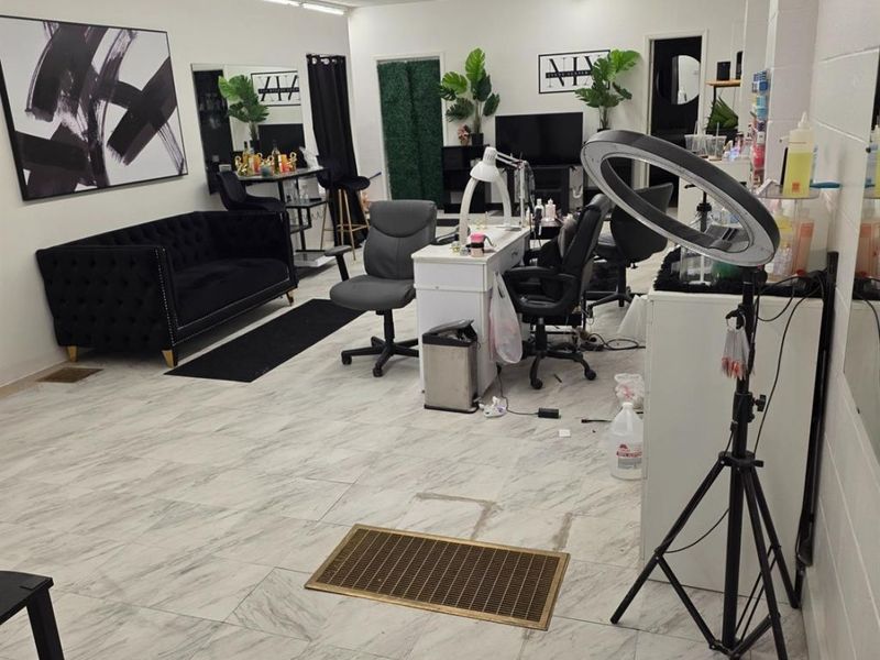 6011 Vine, Cincinnati, OH 45216 Photo 5