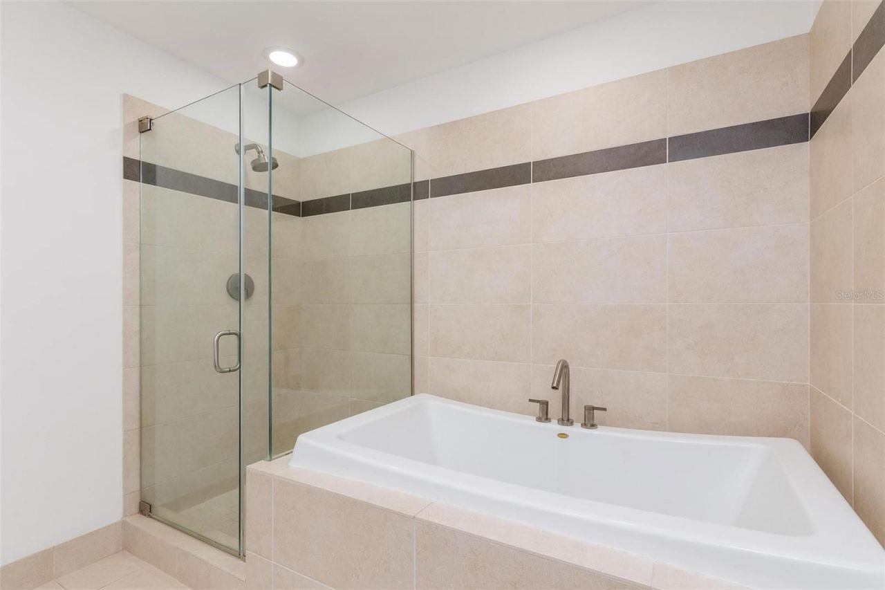 175 1st Street S, Unit 504, Saint Petersburg, FL 33701 Photo