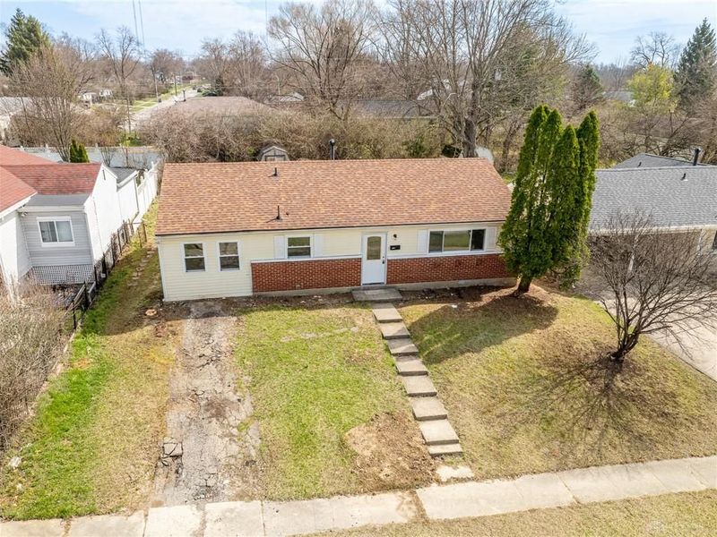 1692 Hopewell Avenue, Jefferson Township, OH 45417 Photo 2