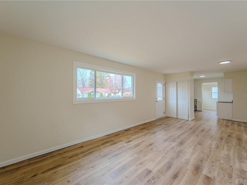 1692 Hopewell Avenue, Jefferson Township, OH 45417 Photo 8