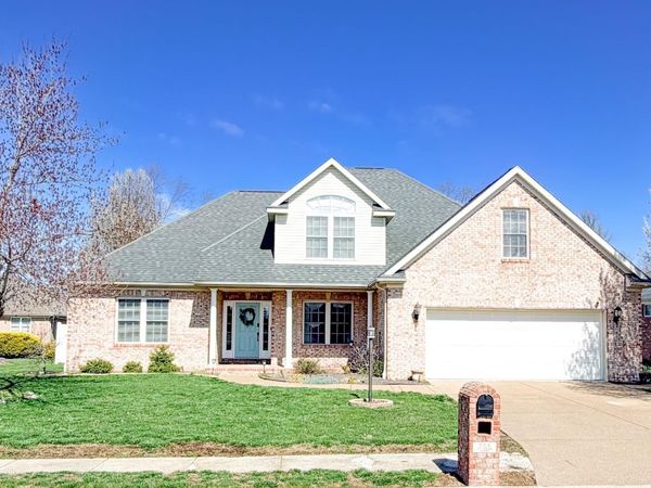 906 Saint Giles Court, Evansville, IN 47725