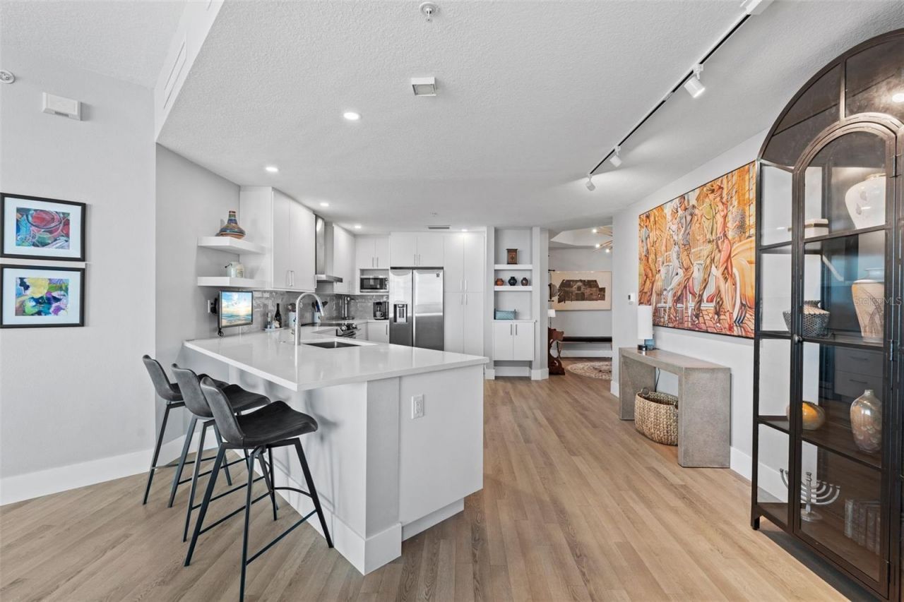 1771 Ringling Boulevard, Unit 707, Sarasota, FL 34236 Photo