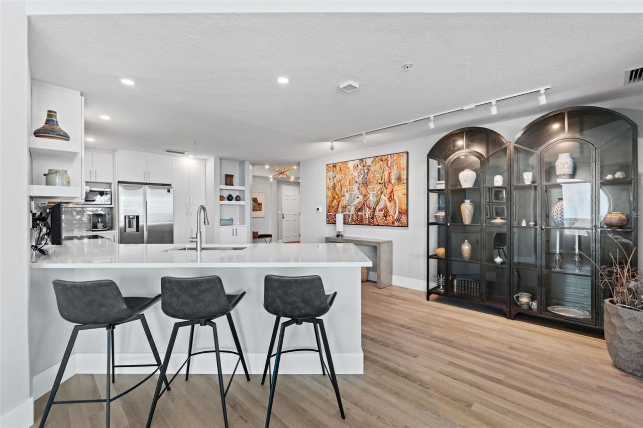 1771 Ringling Boulevard, Unit 707, Sarasota, FL 34236 Photo