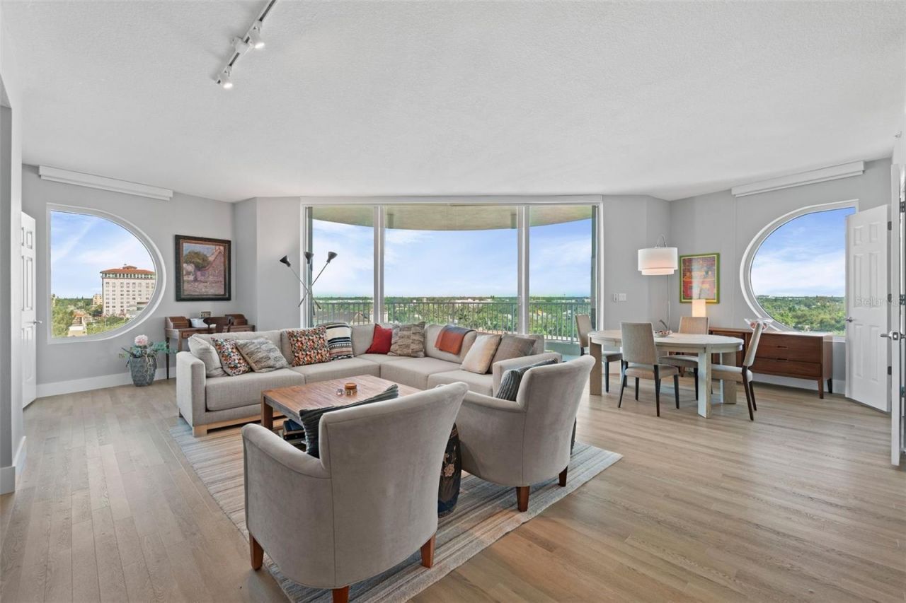 1771 Ringling Boulevard, Unit 707, Sarasota, FL 34236 Photo