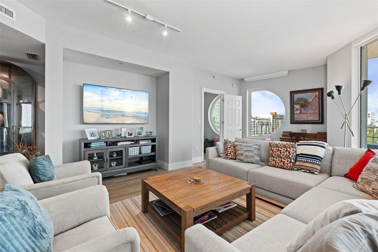 1771 Ringling Boulevard, Unit 707, Sarasota, FL 34236 Photo