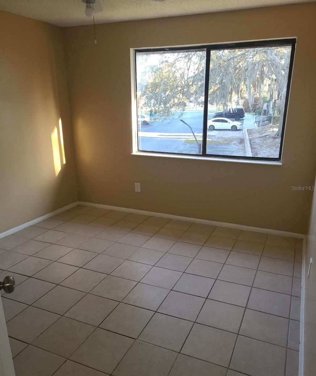 4910 Silver Oaks Village, Unit B, Orlando, FL 32808 Photo