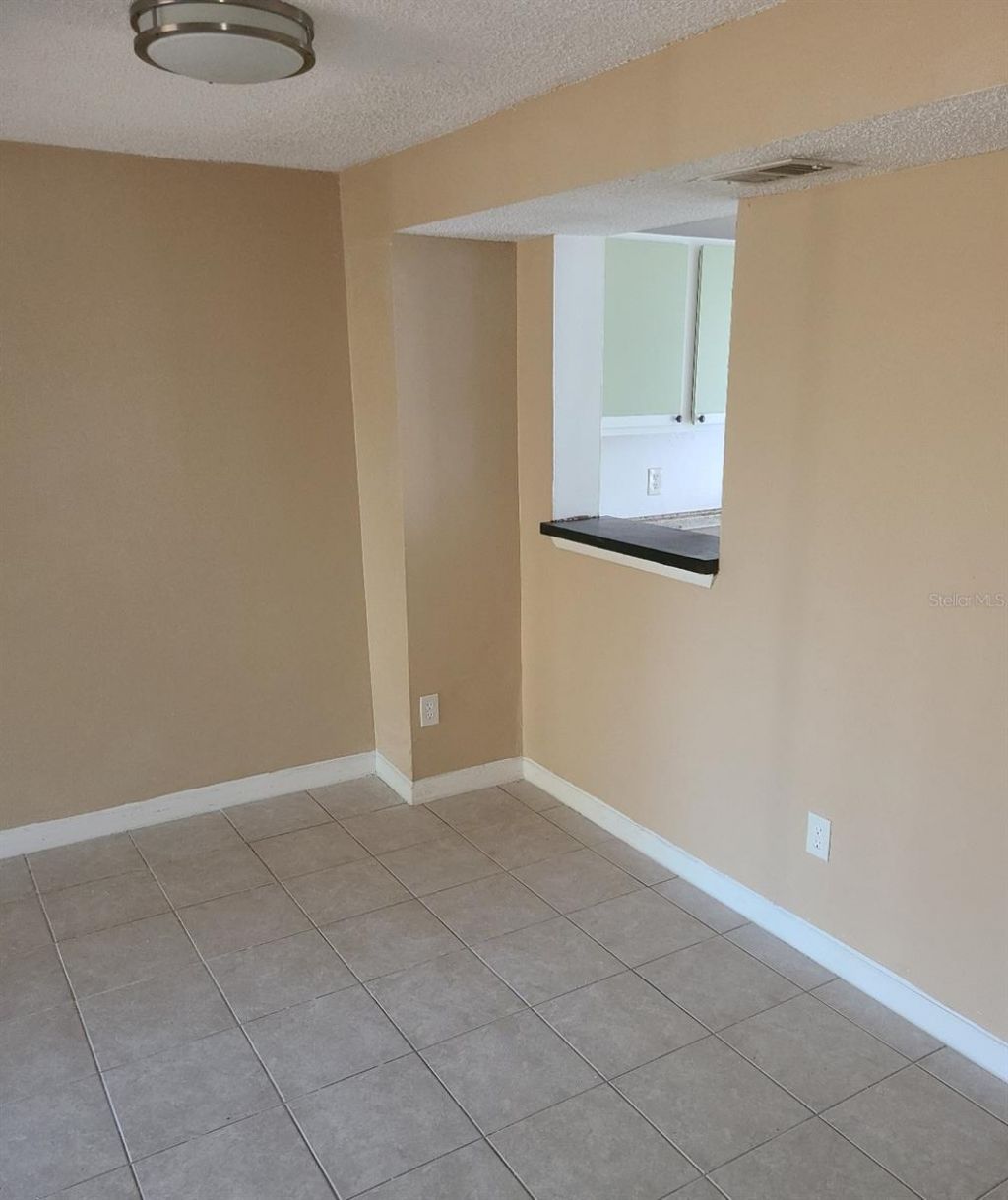 4910 Silver Oaks Village, Unit B, Orlando, FL 32808 Photo