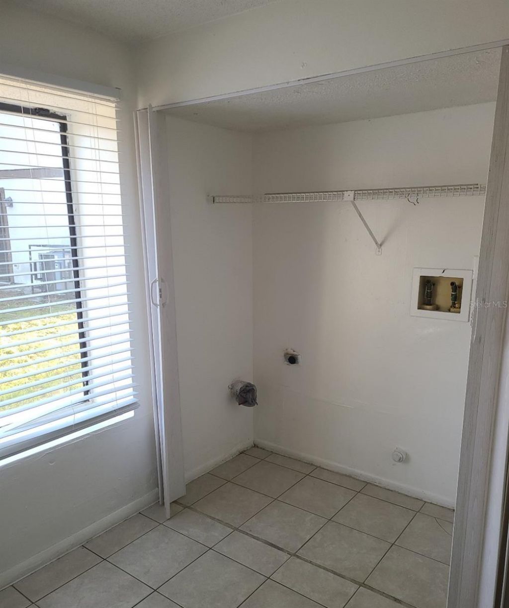 4910 Silver Oaks Village, Unit B, Orlando, FL 32808 Photo
