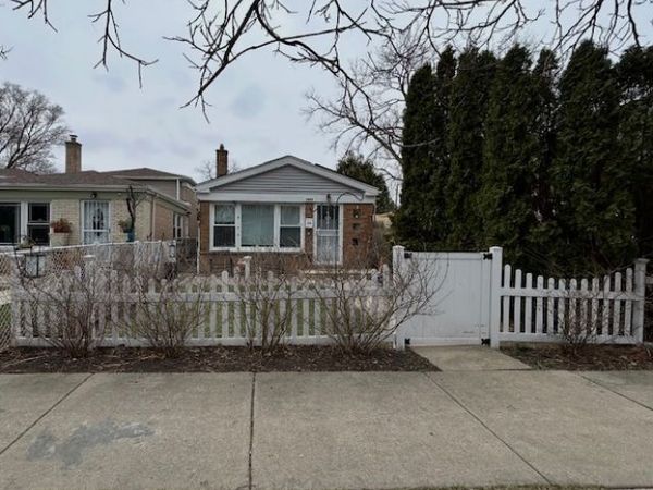 1822 Brown Avenue , Evanston, IL 60201