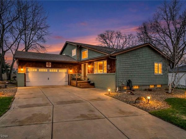 16524 Timberline Drive, Strongsville, OH 44136