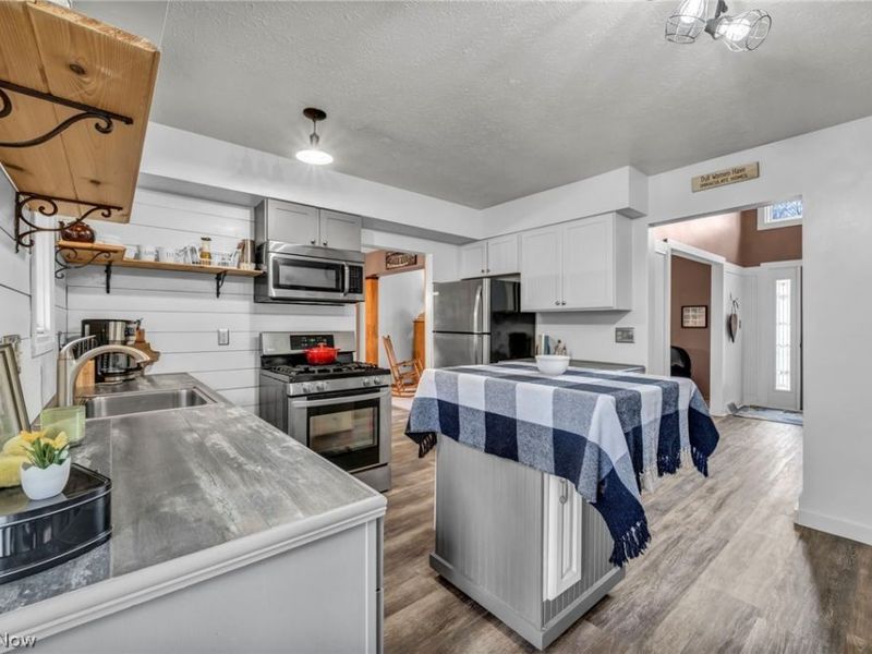 16524 Timberline Drive, Strongsville, OH 44136 Photo 10