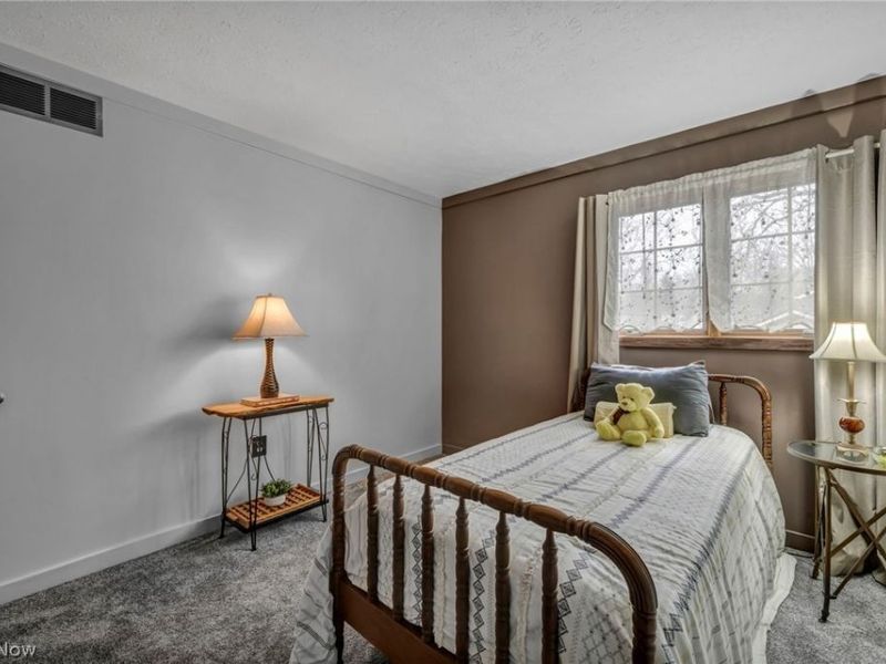 16524 Timberline Drive, Strongsville, OH 44136 Photo 26