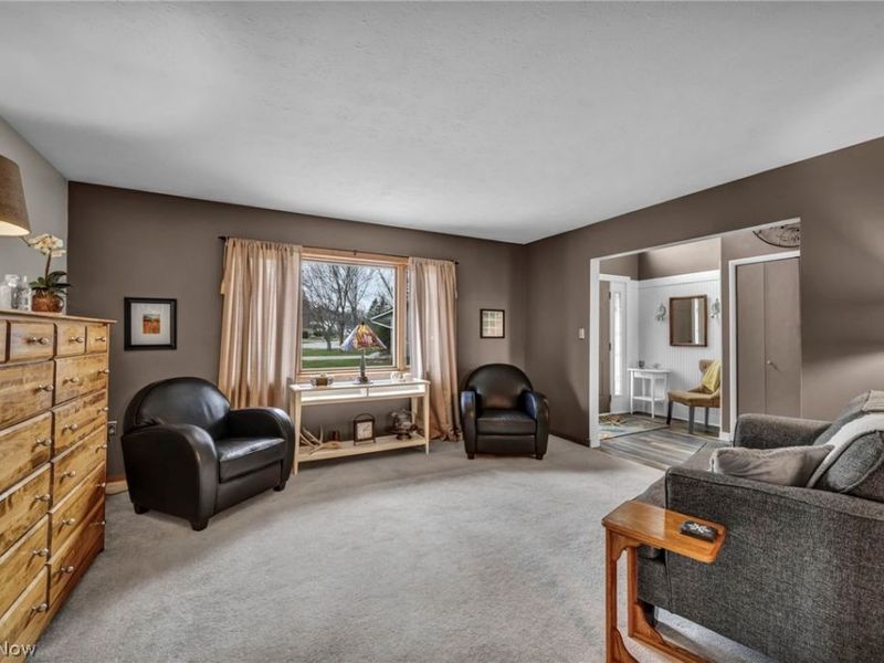 16524 Timberline Drive, Strongsville, OH 44136 Photo 3