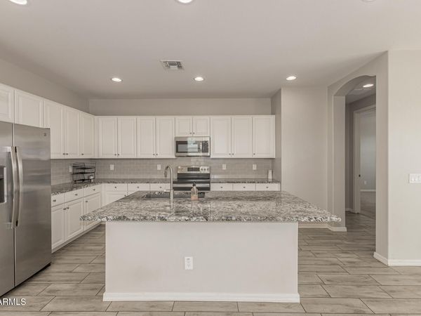 2885 W LYMAN Drive, Queen Creek, AZ 85144