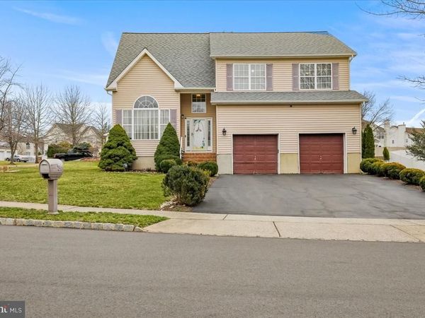 34 GATE LANE, OLD BRIDGE, NJ 08857