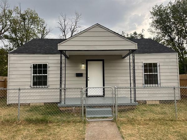 106 SW 18th Street, Lawton, OK 73501