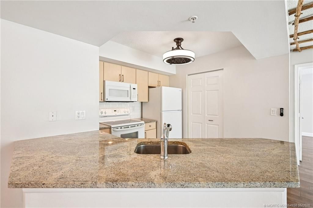 3673 NW Adriatic Lane, Jensen Beach, FL 34957 Photo