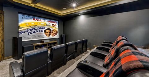 1091 Johnson Boulevard, South Lake Tahoe, CA 96150 Photo