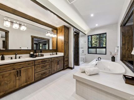 1091 Johnson Boulevard, South Lake Tahoe, CA 96150 Photo